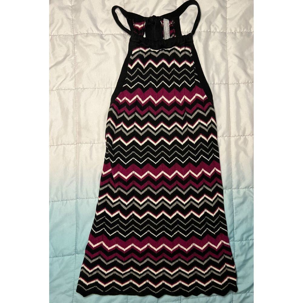 Old Navy Chevron Top Size Medium